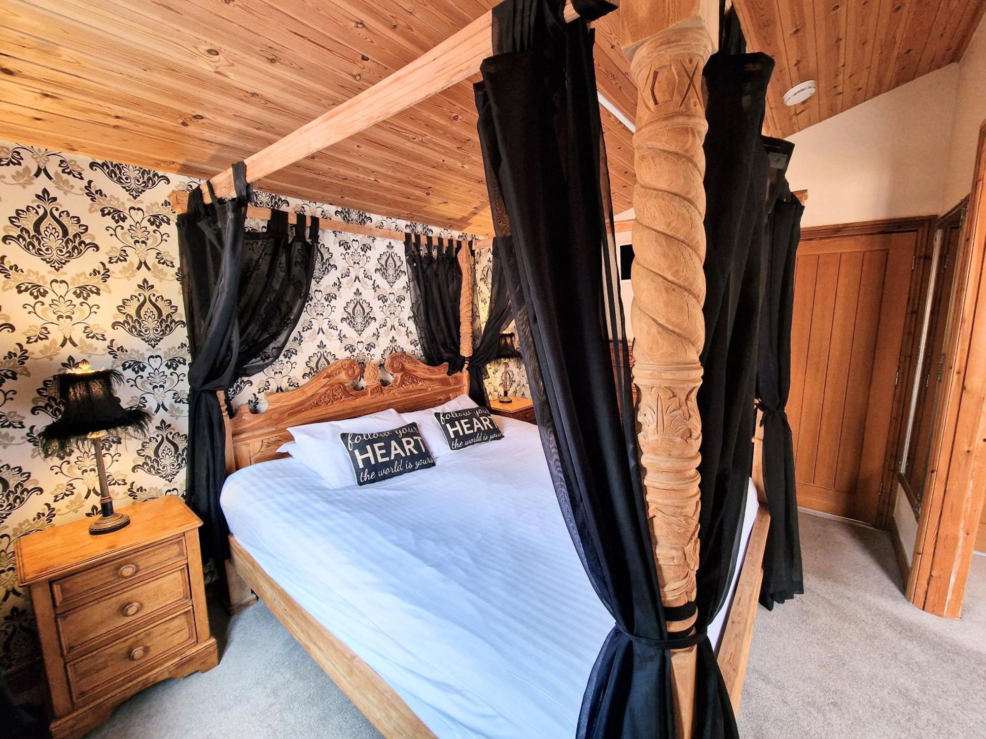 Lomond 2 With Private Hot Tub - Fife - Loch Leven - Lomond Hills Villa Kelty Ngoại thất bức ảnh